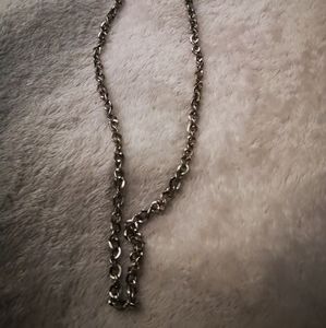 Intricate silver tone chain